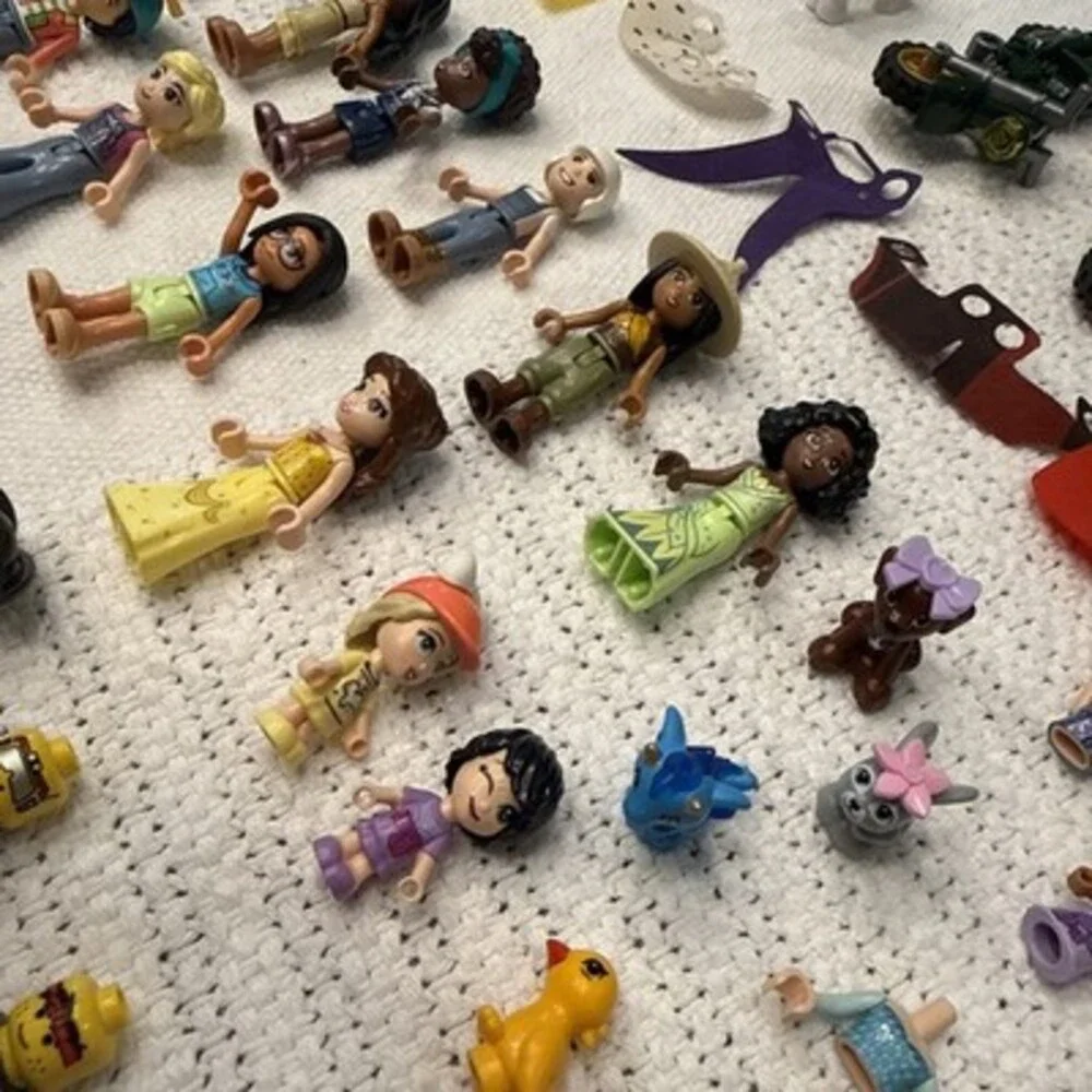 Lot Of Assorted LEGO Minifigures Minidolls Horses Body Parts Accessories